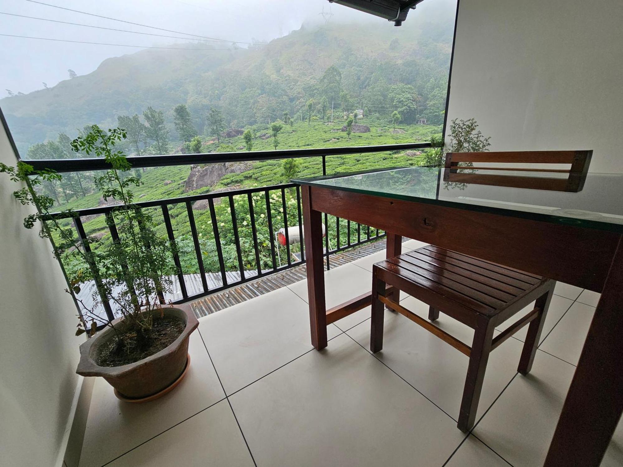 Tea Dale - All Rooms With Tea Estate View Munnar Eksteriør bilde
