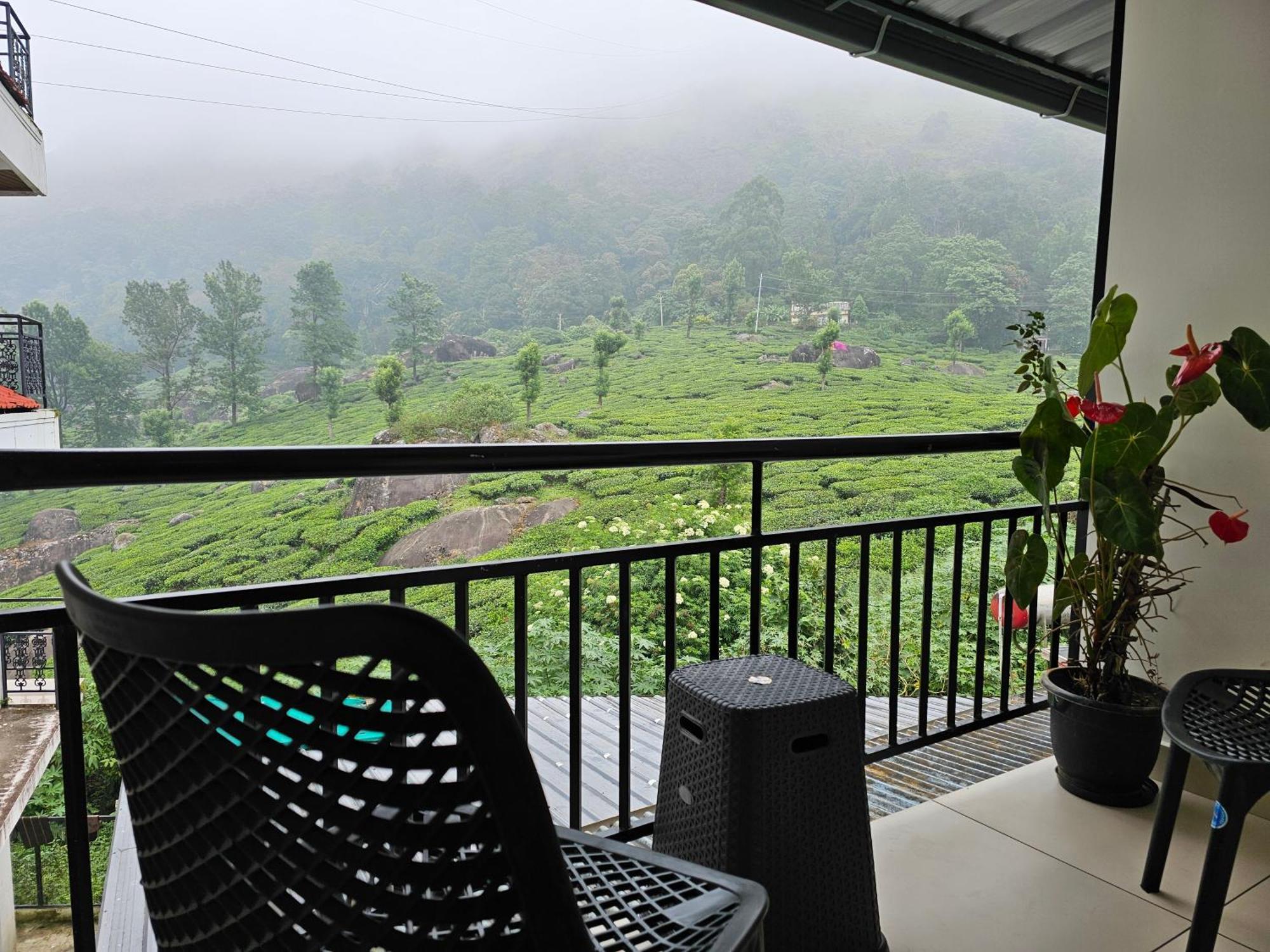 Tea Dale - All Rooms With Tea Estate View Munnar Eksteriør bilde
